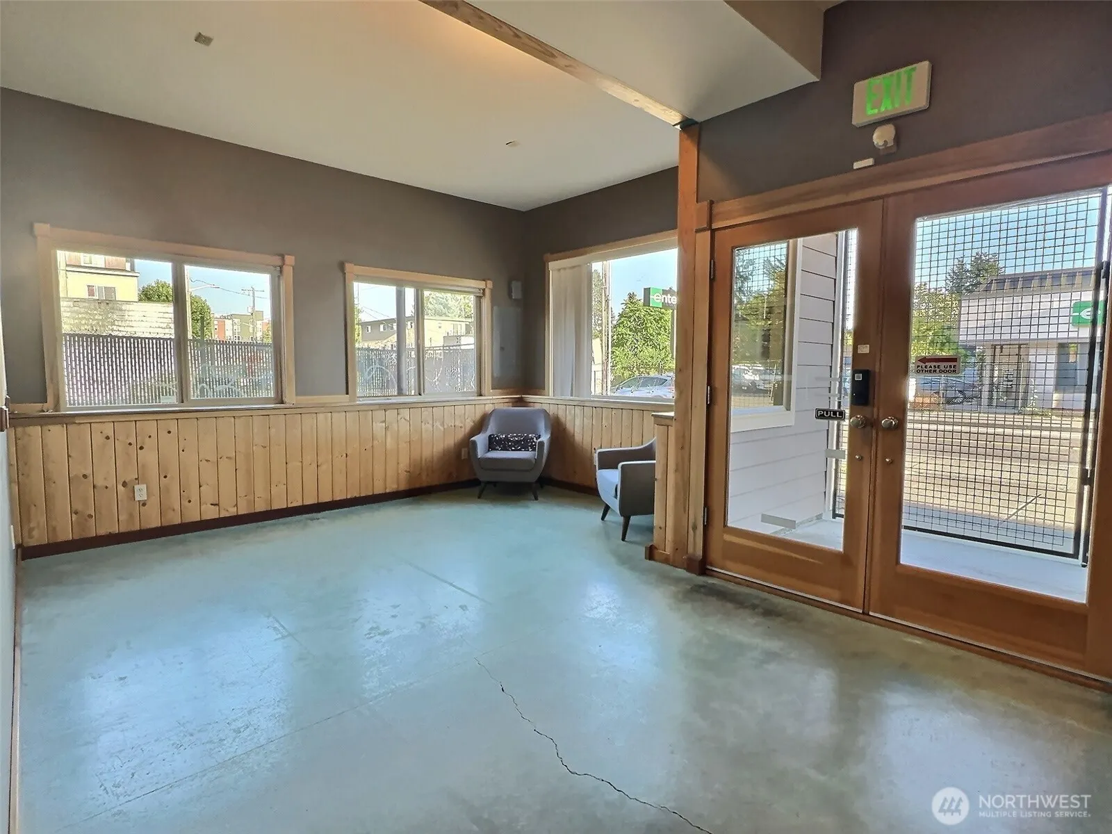 338 NW 85th St , Seattle, WA 98117
