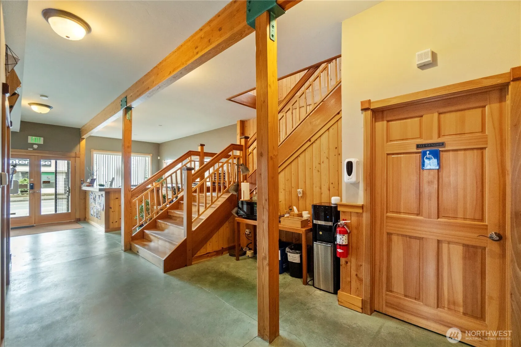 338 NW 85th St , Seattle, WA 98117