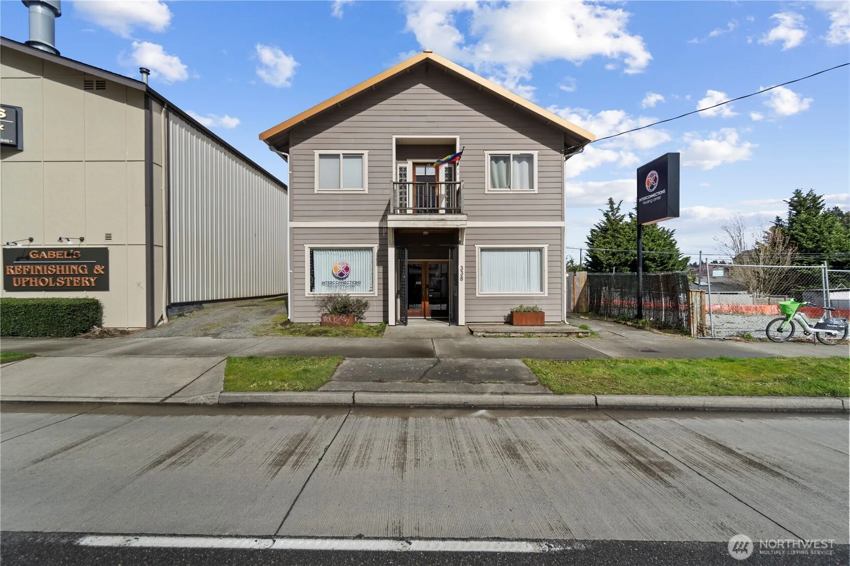 338 NW 85th St , Seattle, WA 98117