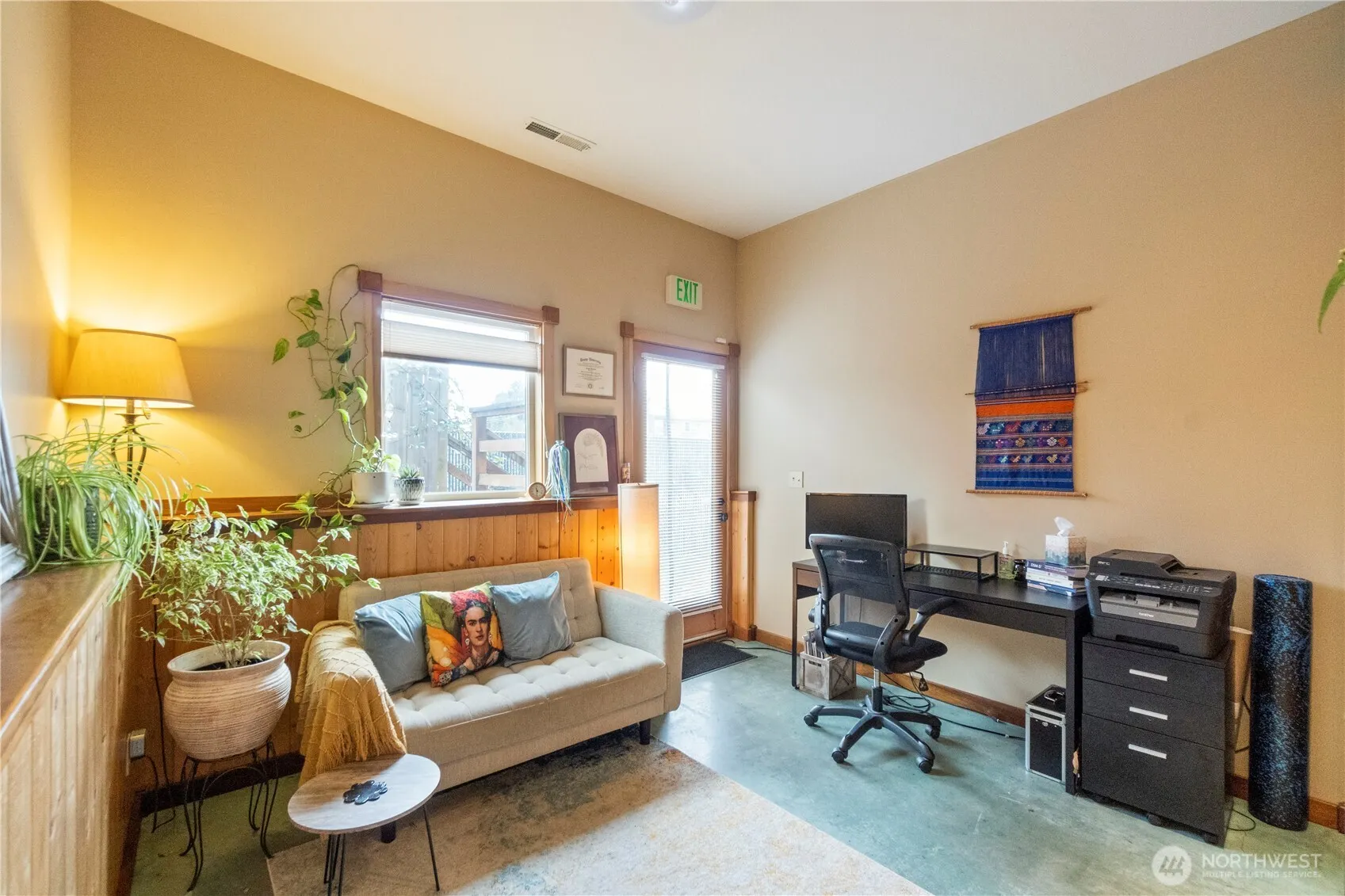 338 NW 85th St , Seattle, WA 98117