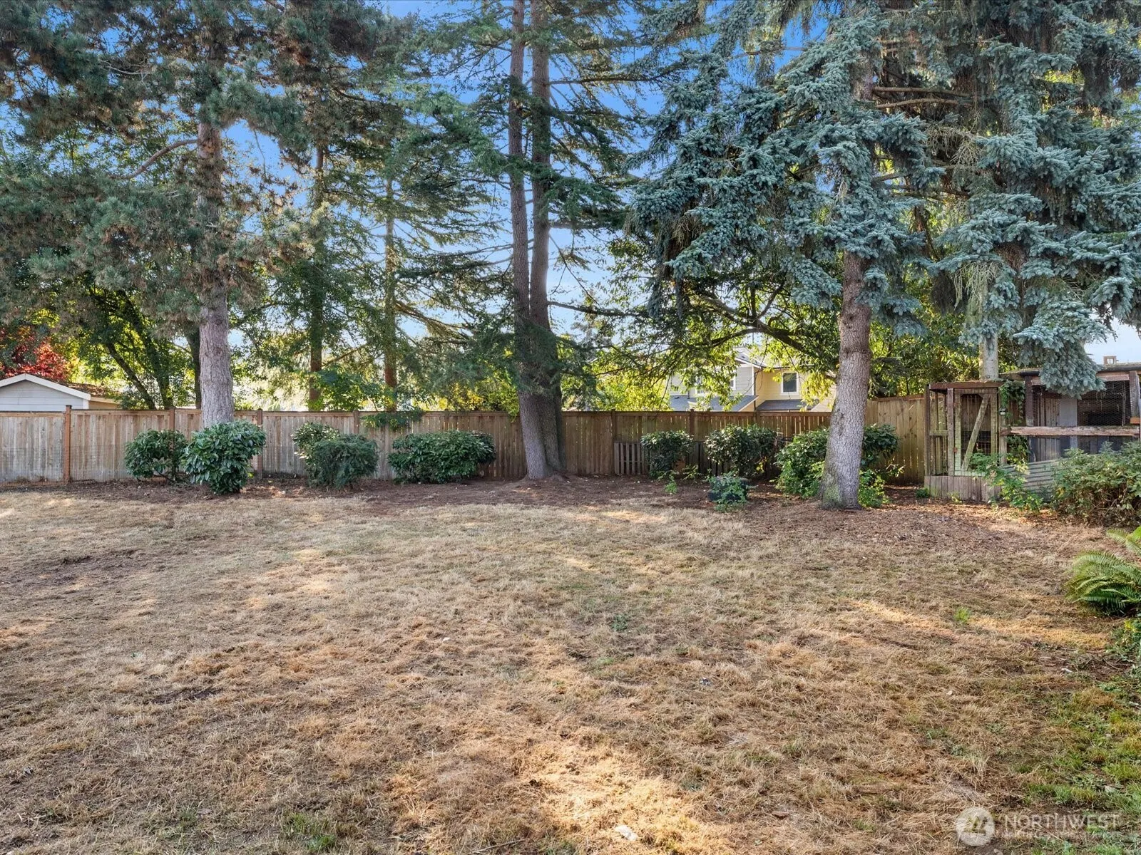 2302 201st Place SW, Lynnwood, WA 98036