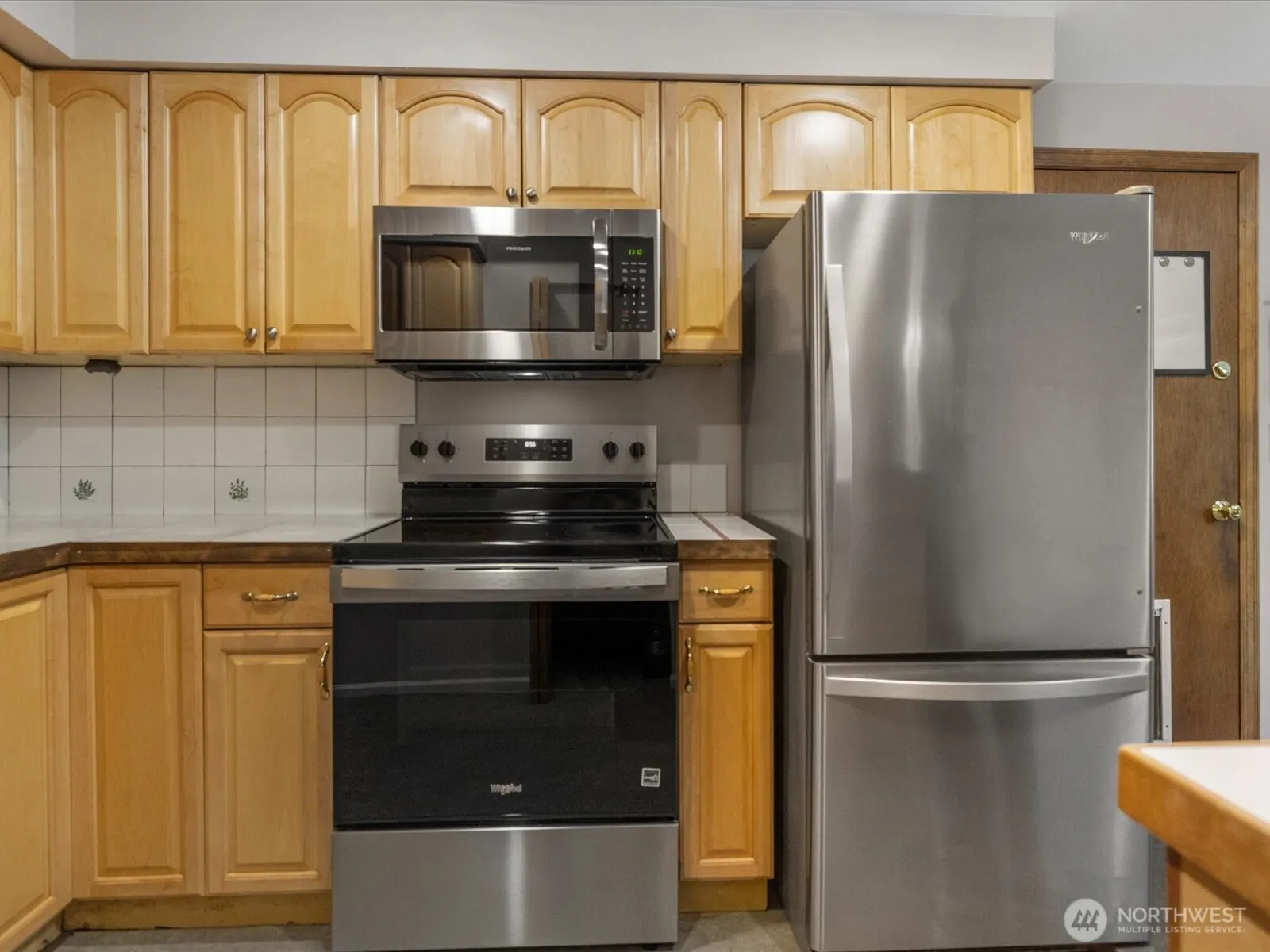 2302 201st Place SW, Lynnwood, WA 98036