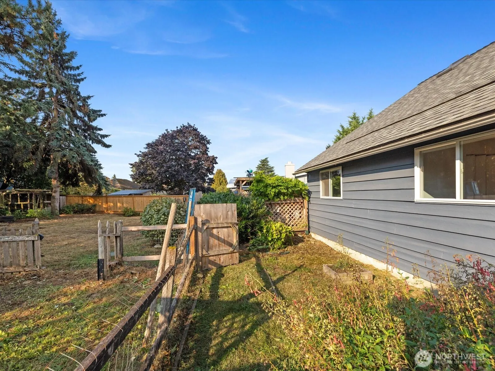 2302 201st Place SW, Lynnwood, WA 98036