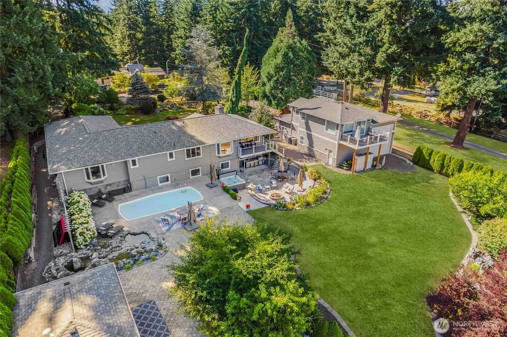 24215 75th Avenue SE, Woodinville, WA 98072