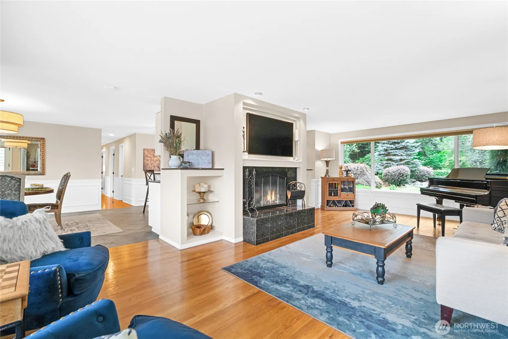24215 75th Avenue SE, Woodinville, WA 98072