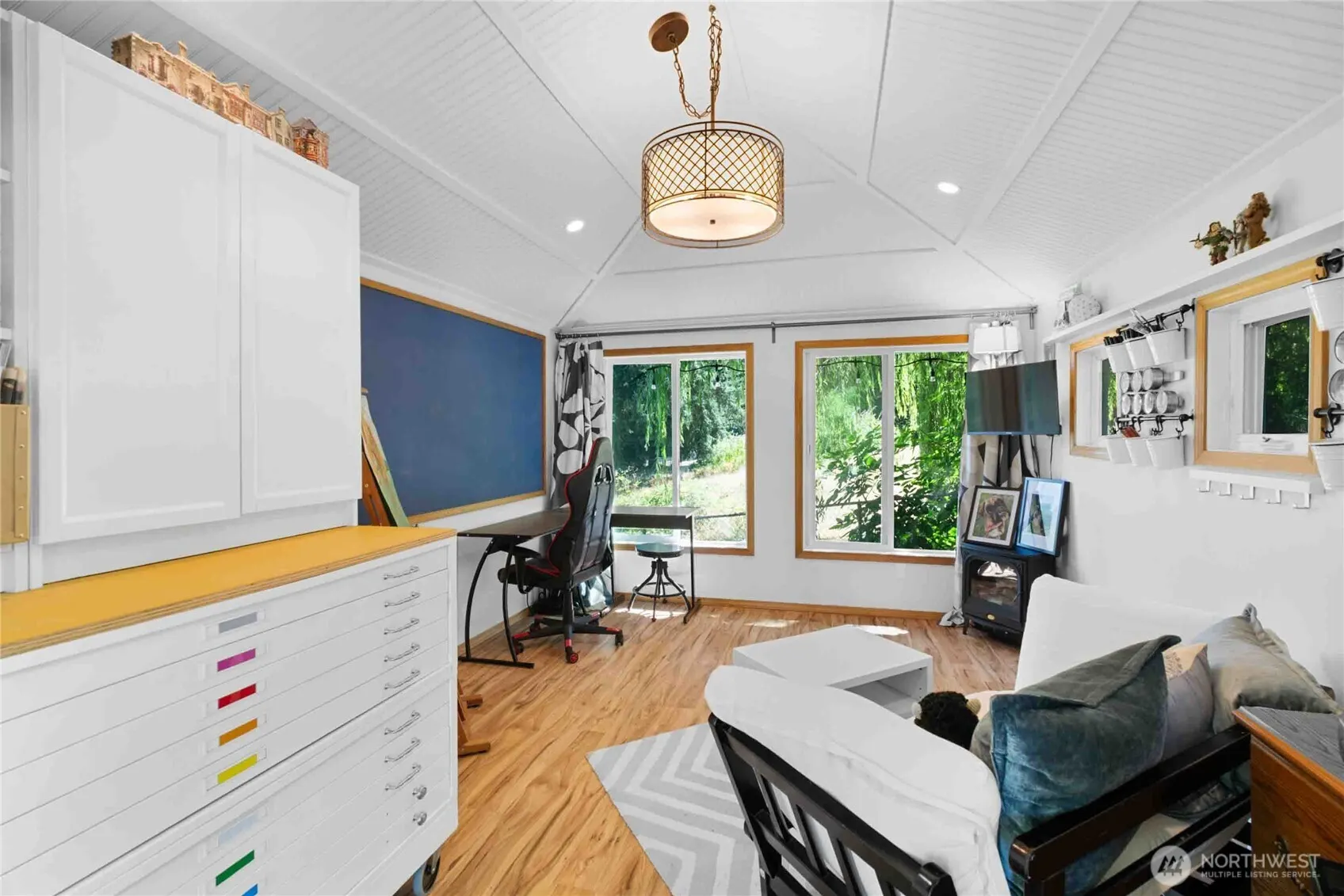 24215 75th Avenue SE, Woodinville, WA 98072