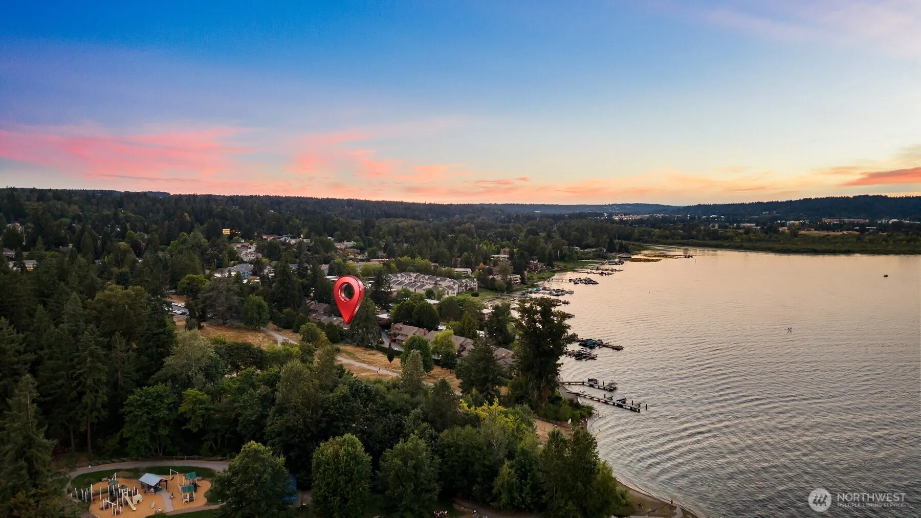17517 NE 38th Court , Redmond, WA 98052-5833