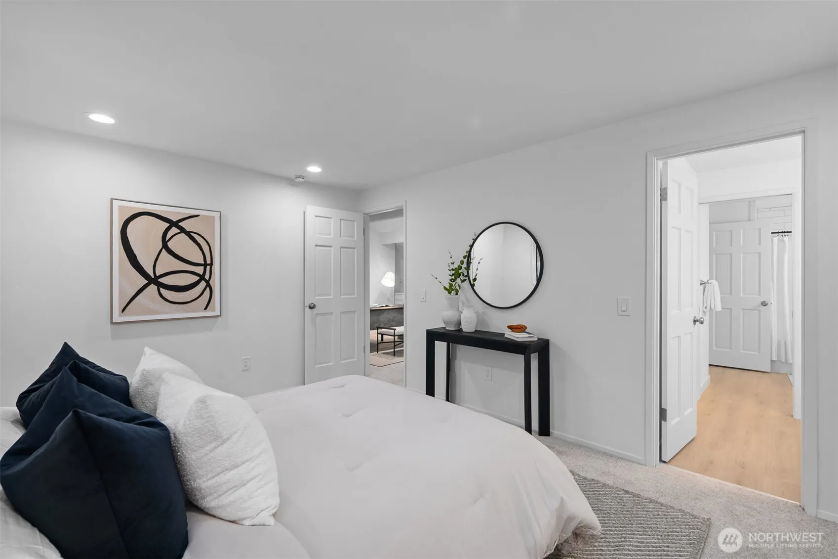 17517 NE 38th Court , Redmond, WA 98052-5833