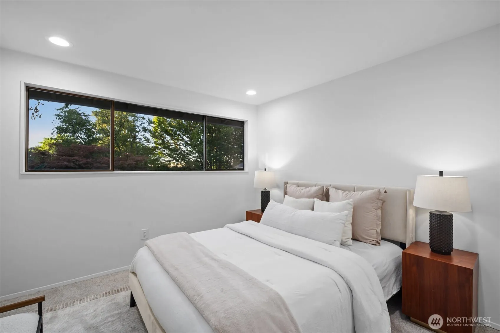 17517 NE 38th Court , Redmond, WA 98052-5833