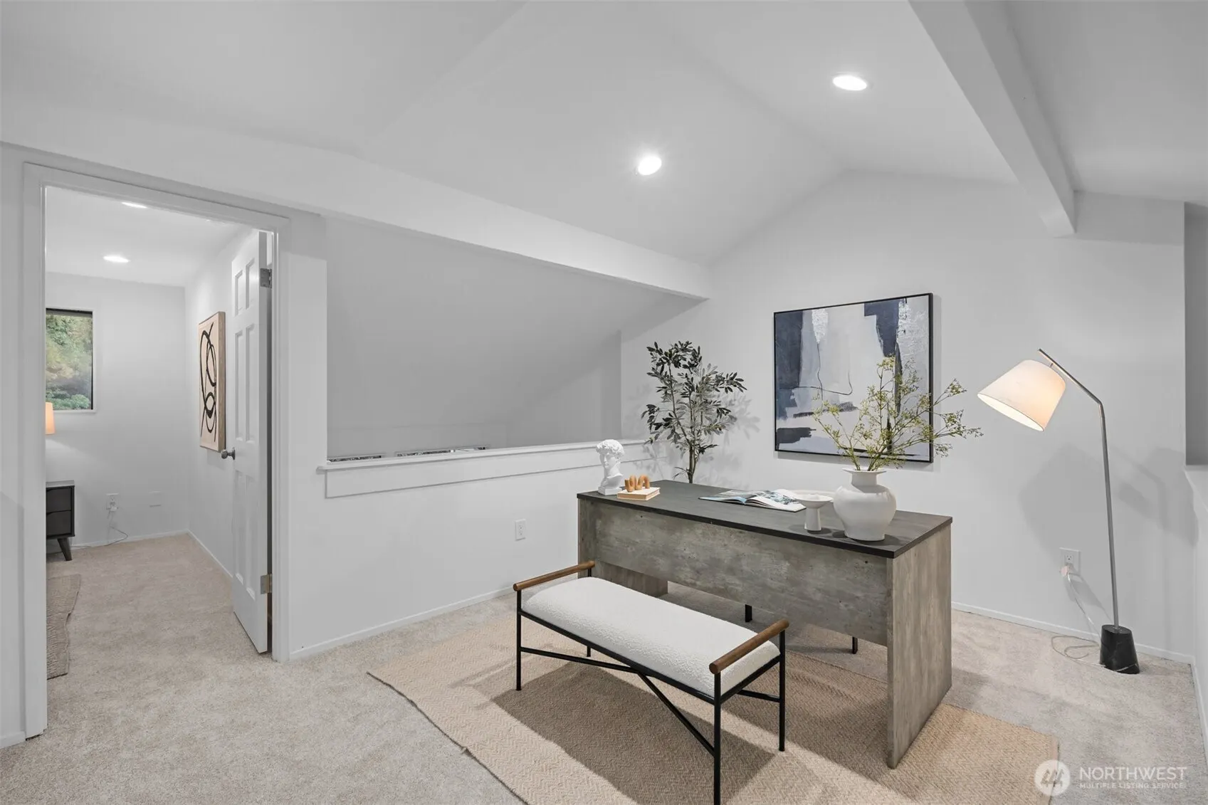 17517 NE 38th Court , Redmond, WA 98052-5833