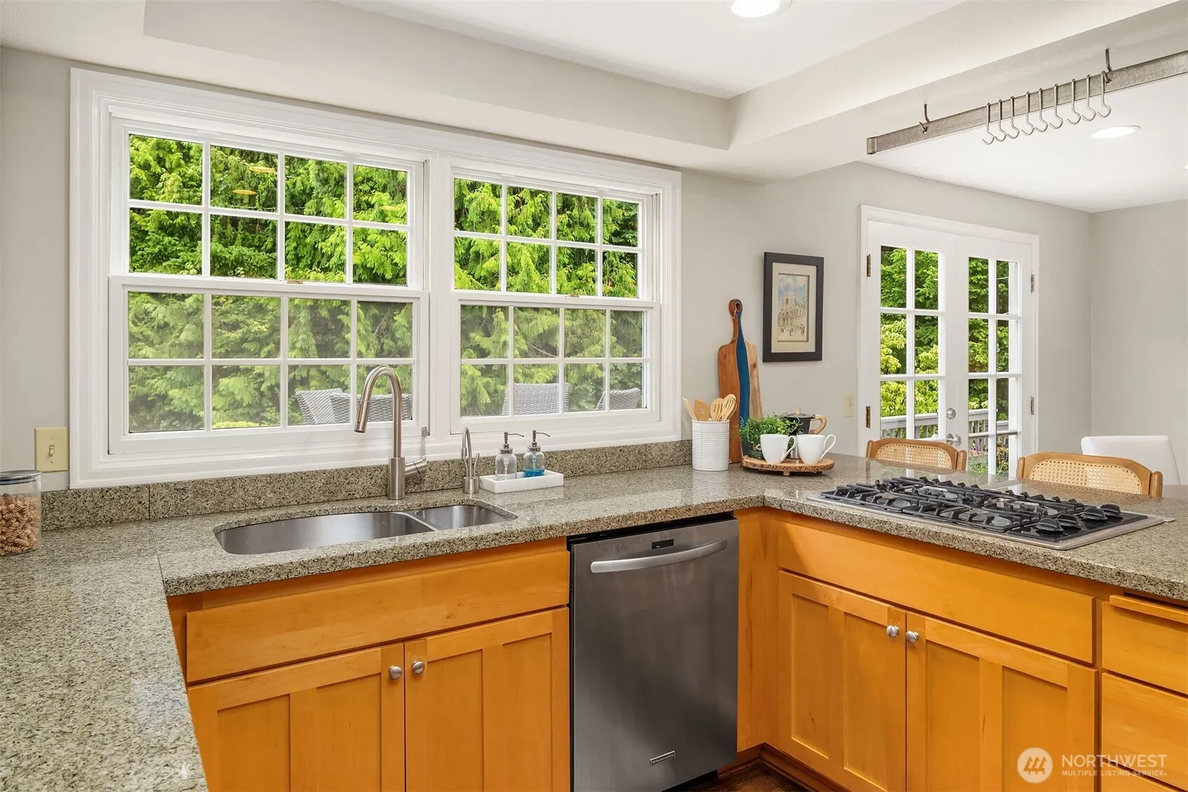 18232 SE 43rd Court , Issaquah, WA 98027