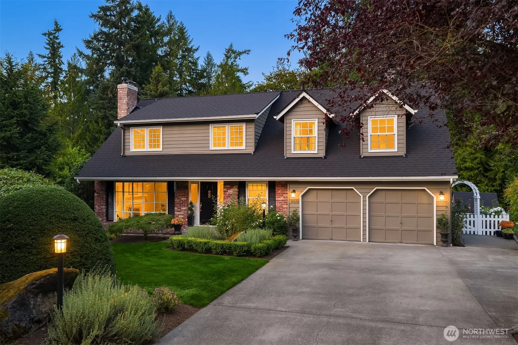 18232 SE 43rd Court , Issaquah, WA 98027