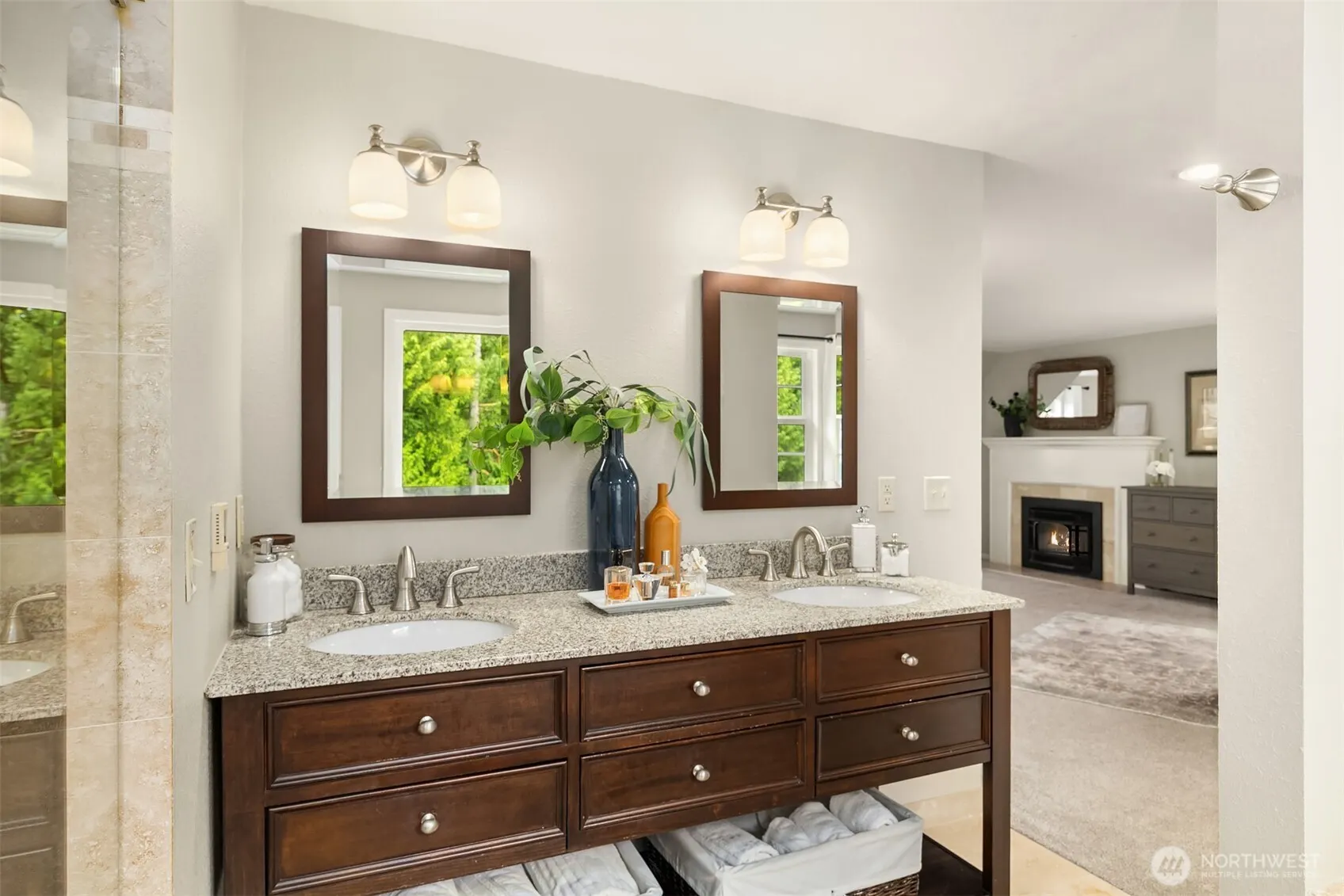 18232 SE 43rd Court , Issaquah, WA 98027