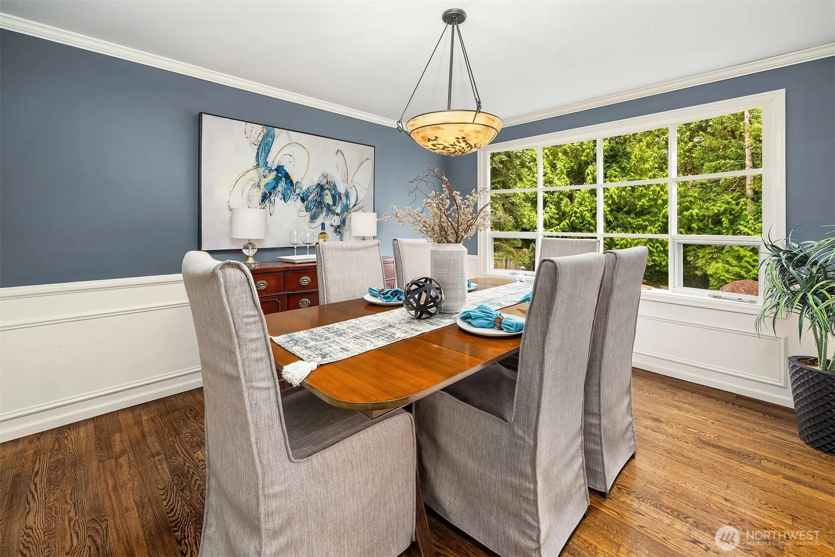18232 SE 43rd Court , Issaquah, WA 98027