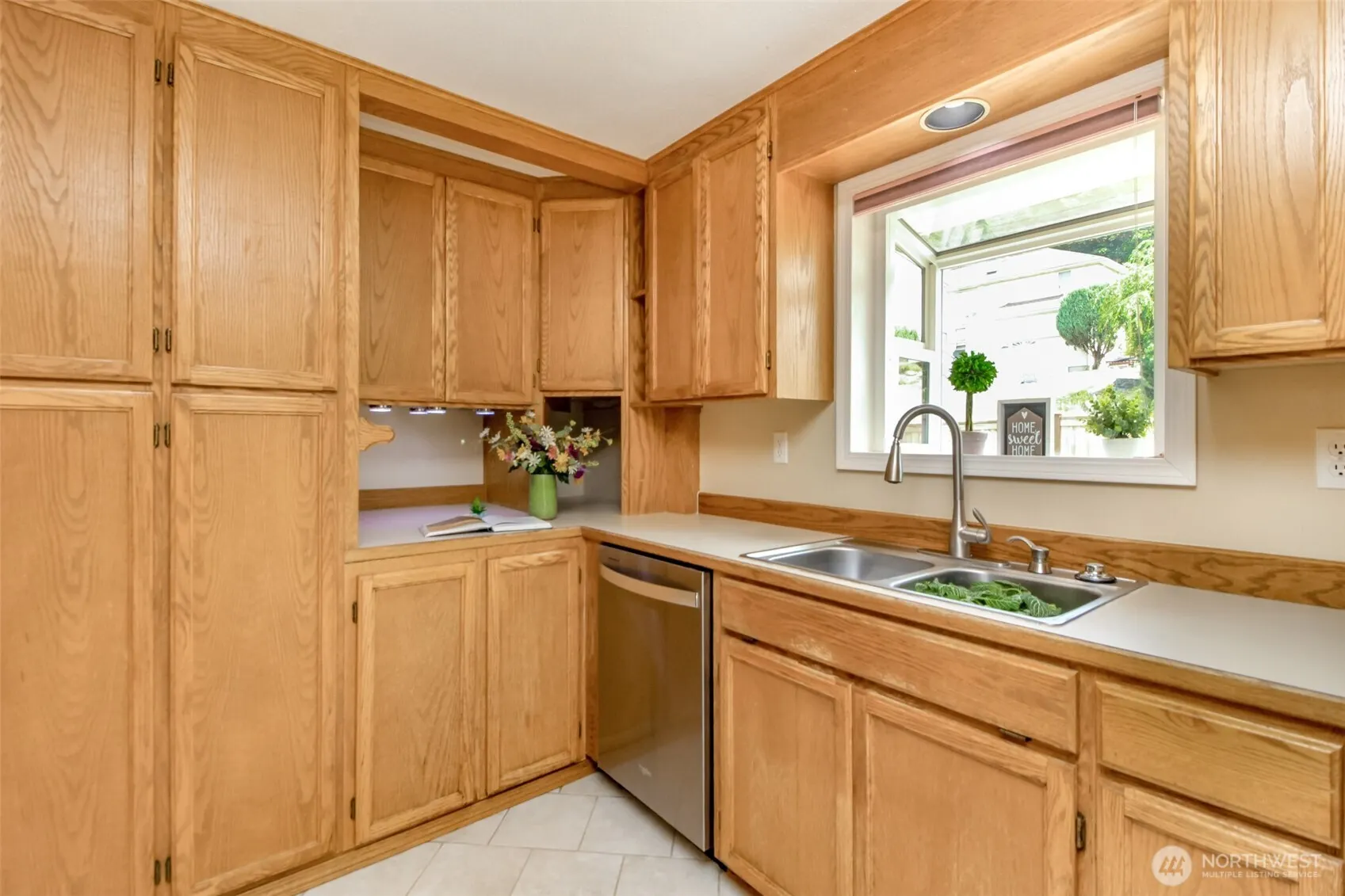 9514 S 218th Street , Kent, WA 98031-2427