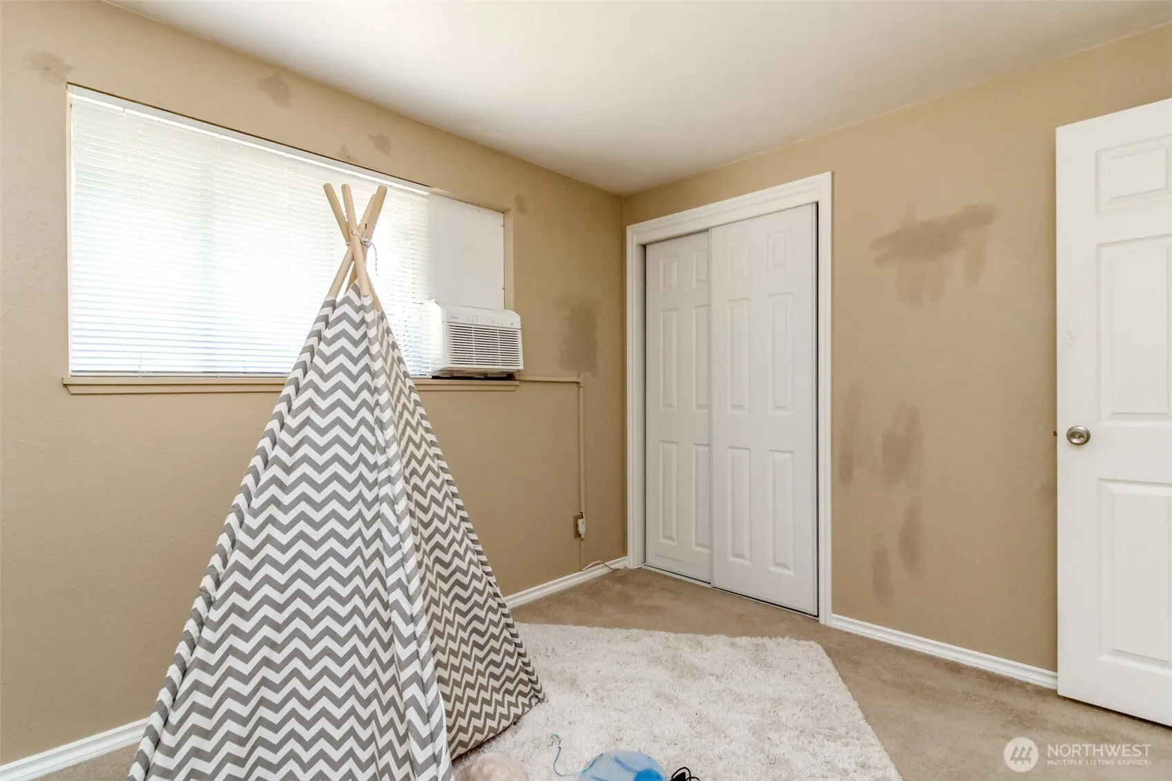 9514 S 218th Street , Kent, WA 98031-2427