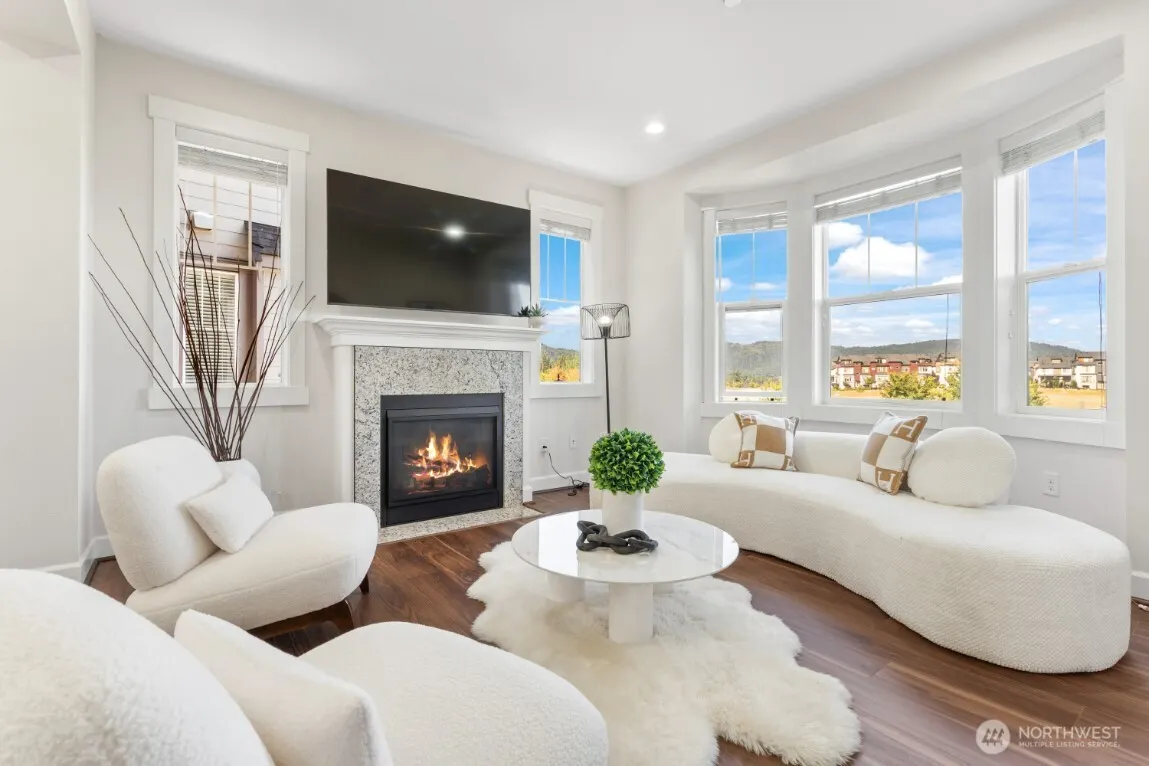 1362 Williamsburg Walk NE, Issaquah, WA 98029