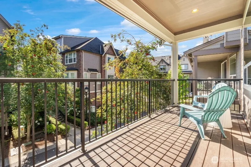 1362 Williamsburg Walk NE, Issaquah, WA 98029