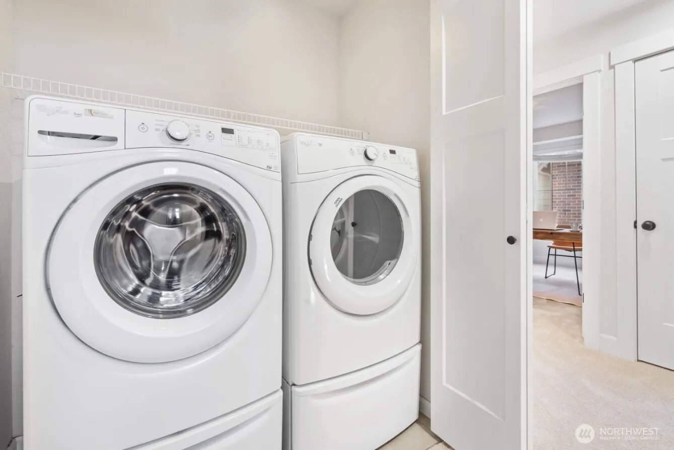 1362 Williamsburg Walk NE, Issaquah, WA 98029