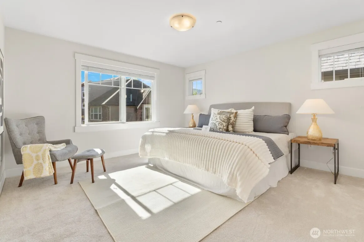 1362 Williamsburg Walk NE, Issaquah, WA 98029