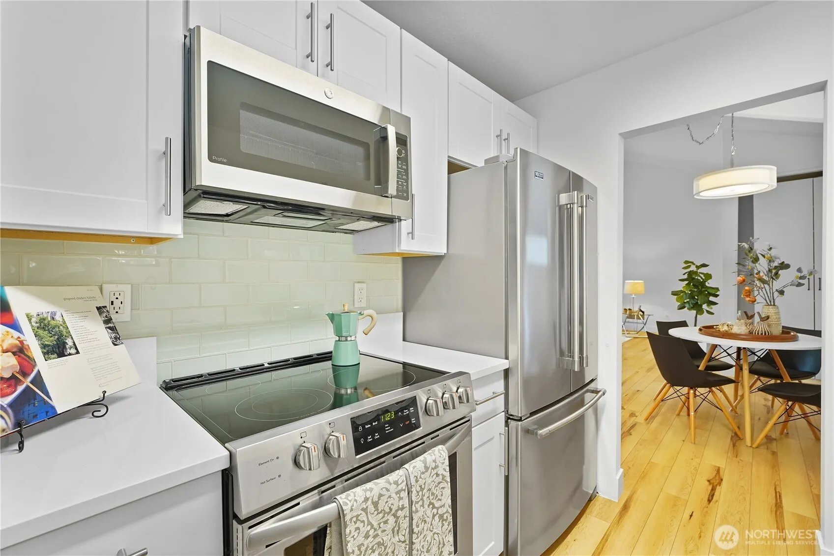 6236 137th Place NE #213, Redmond, WA 98052