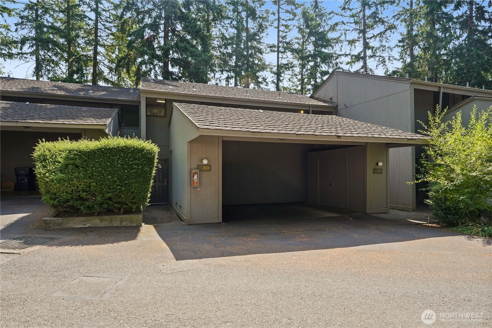 6236 137th Place NE #213, Redmond, WA 98052