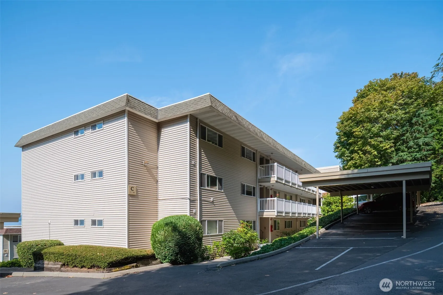 10203 47th Avenue SW #C3, Seattle, WA 98146