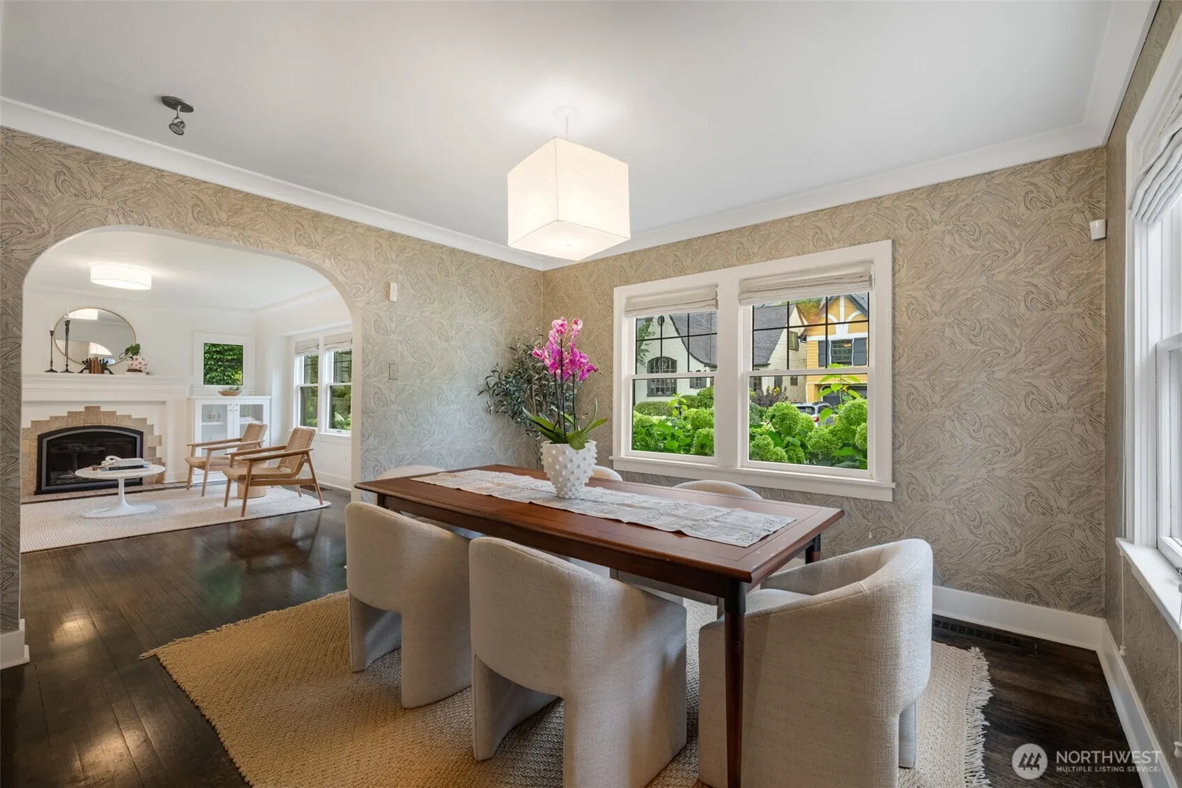 1921 E Blaine , Seattle, WA 98112