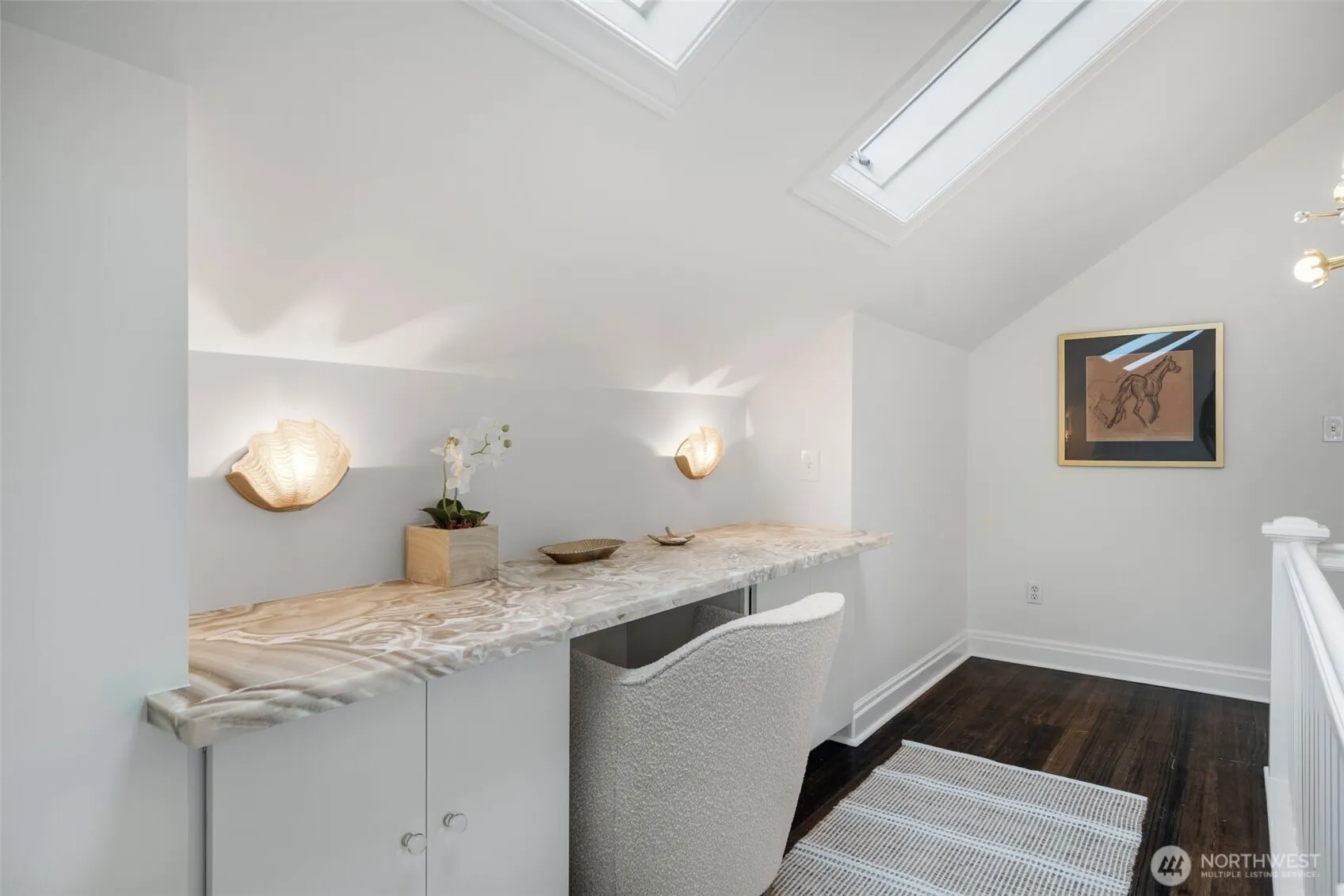 1921 E Blaine , Seattle, WA 98112
