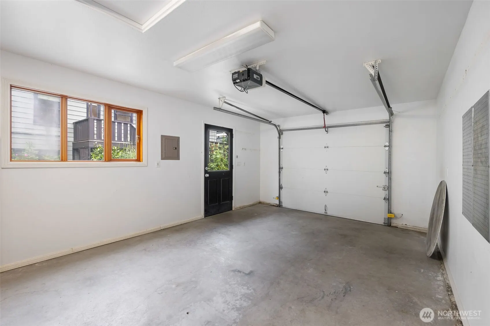 1921 E Blaine , Seattle, WA 98112