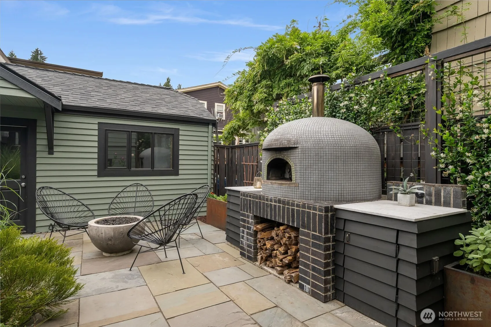 1921 E Blaine , Seattle, WA 98112
