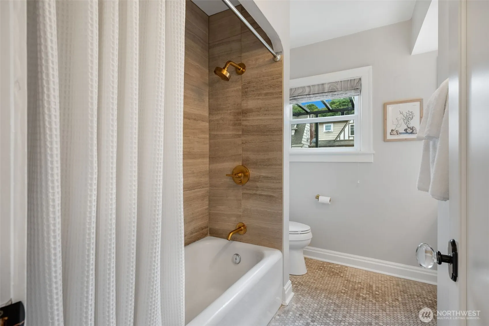 1921 E Blaine , Seattle, WA 98112