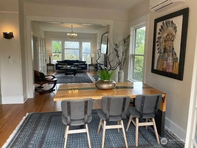 311 W Smith Street , Seattle, WA 98119-2322