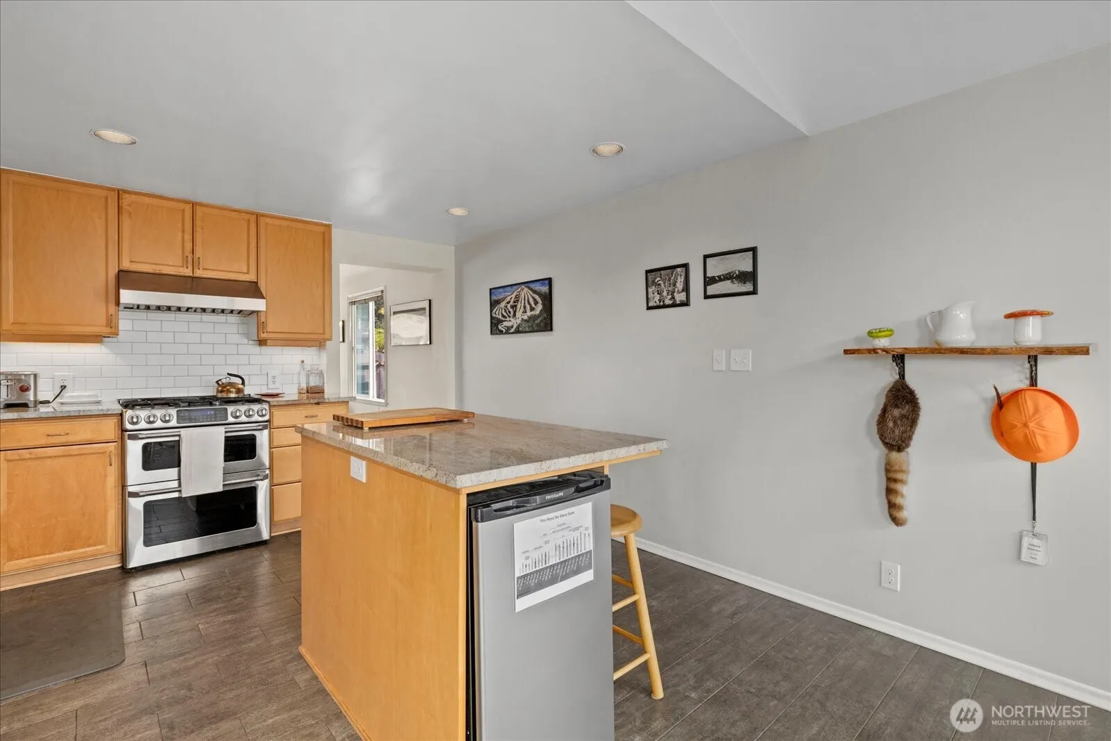 347 NW 52nd Street , Seattle, WA 98107