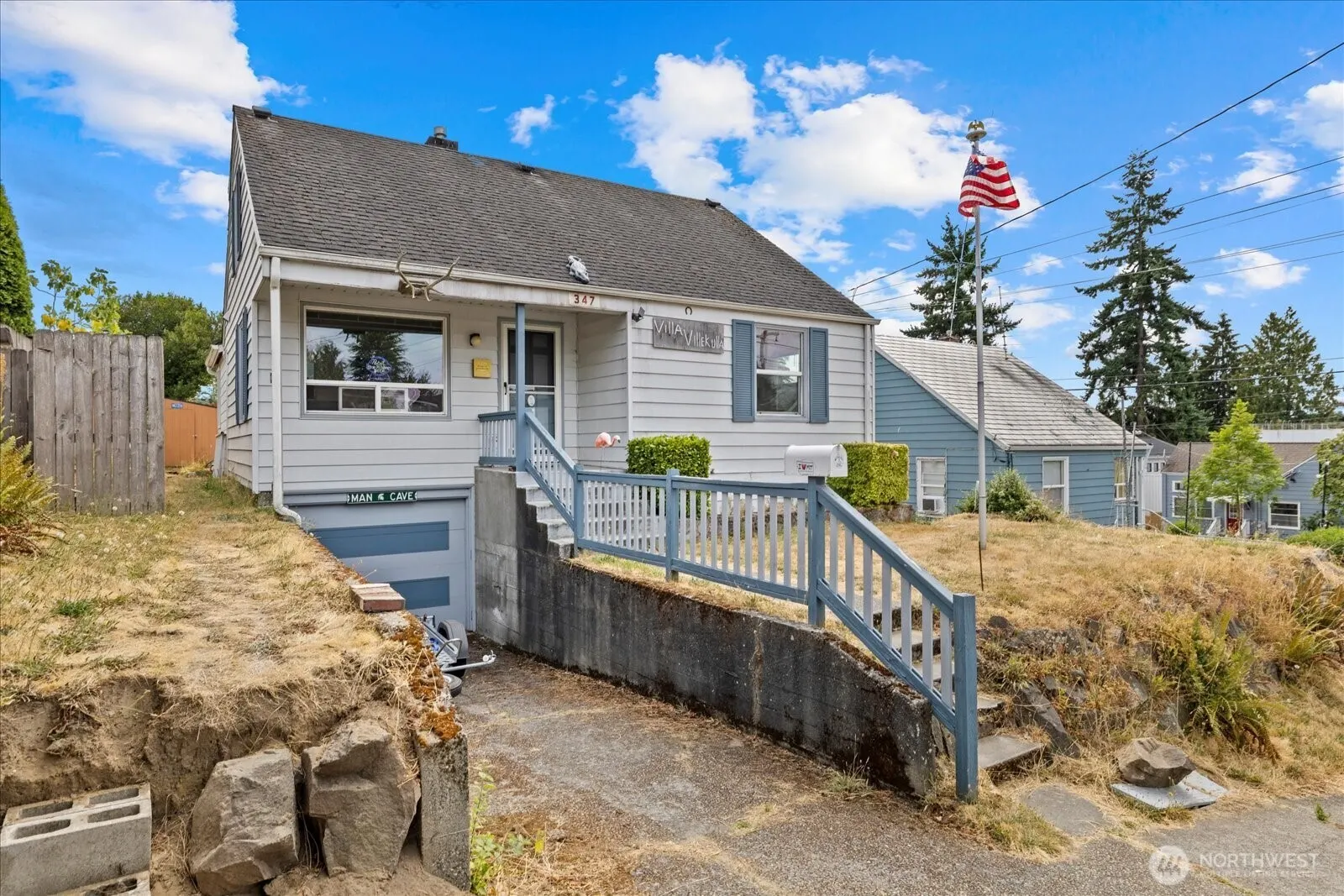 347 NW 52nd Street , Seattle, WA 98107