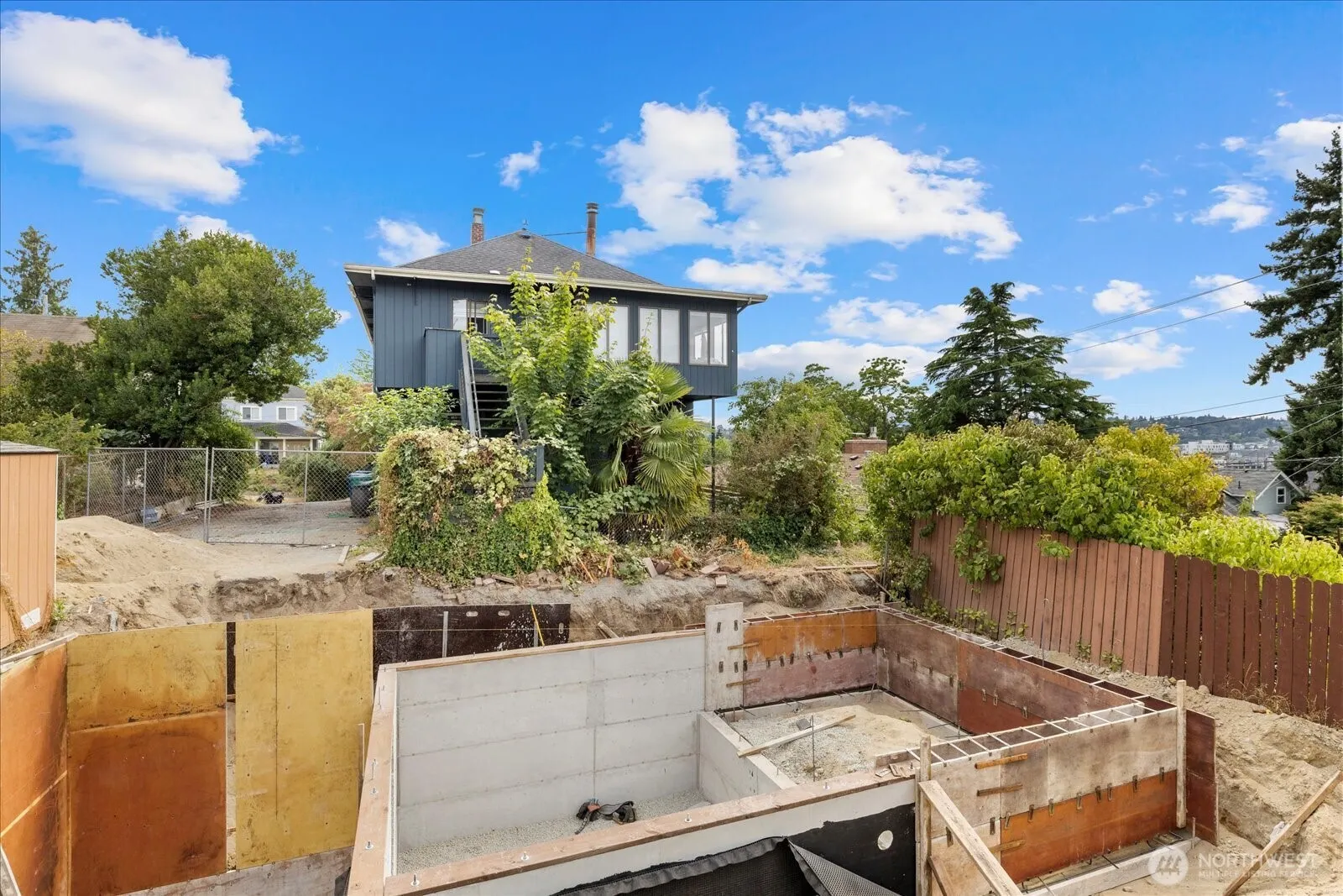 347 NW 52nd Street , Seattle, WA 98107