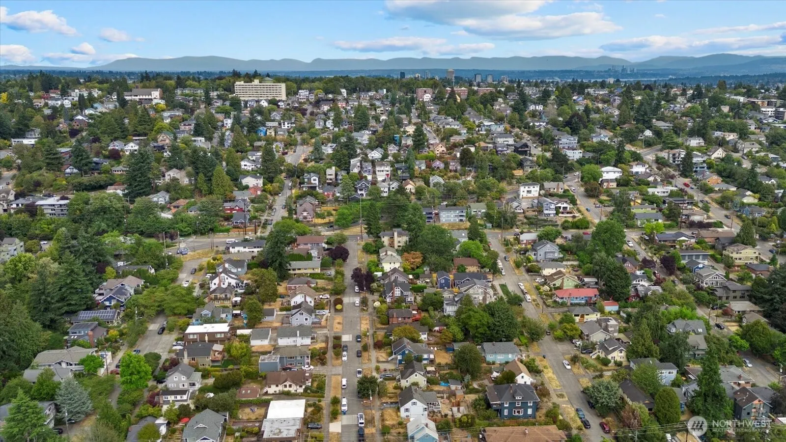 347 NW 52nd Street , Seattle, WA 98107