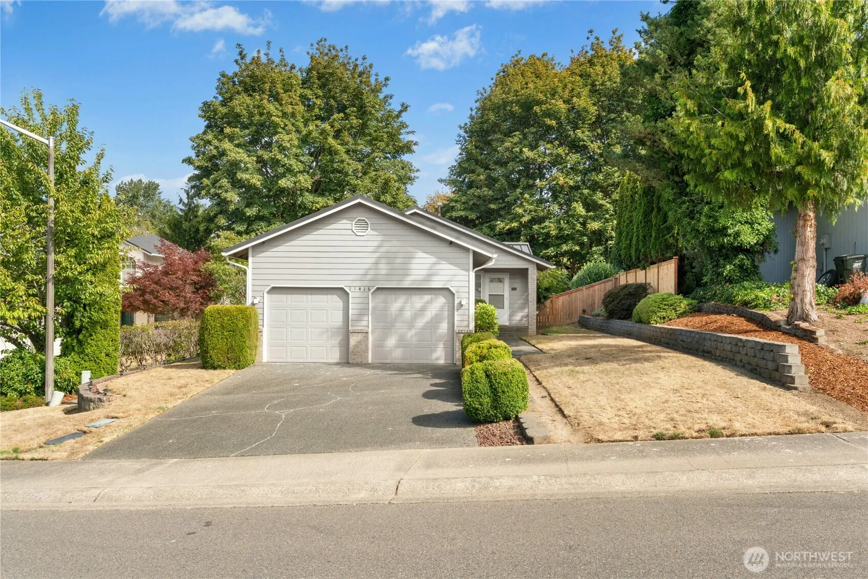 11416 SE 228th Place , Kent, WA 98031