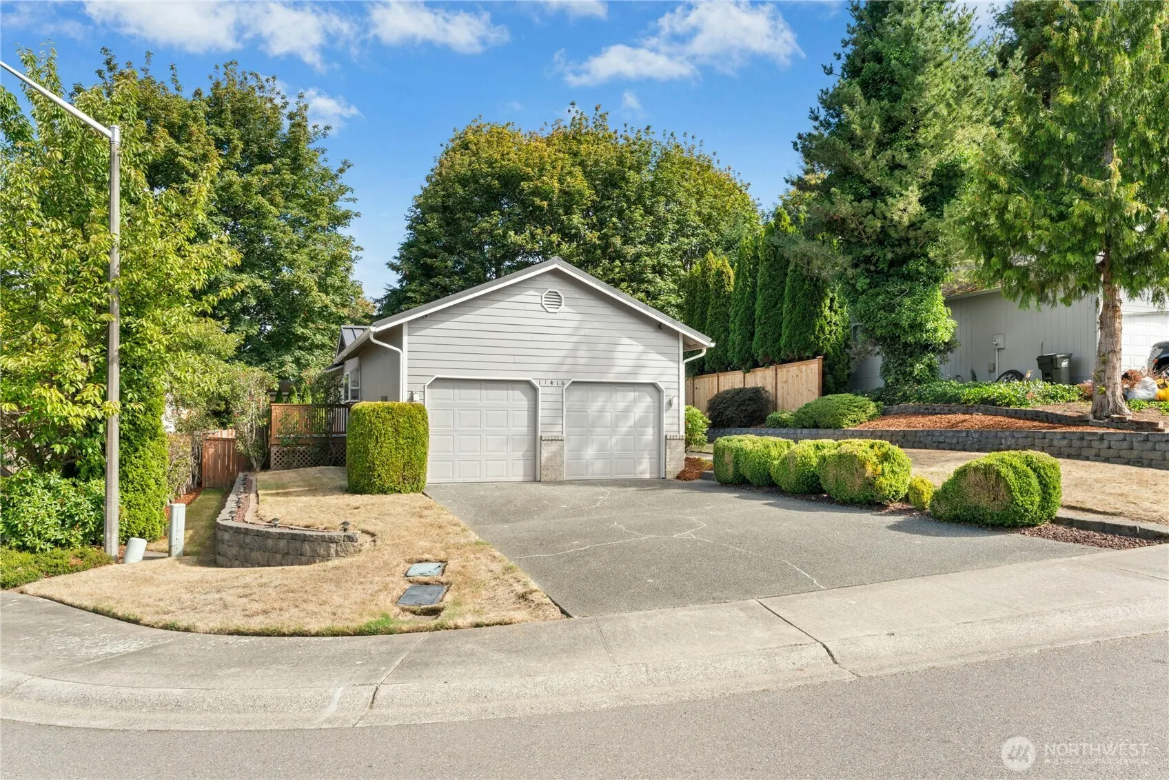 11416 SE 228th Place , Kent, WA 98031