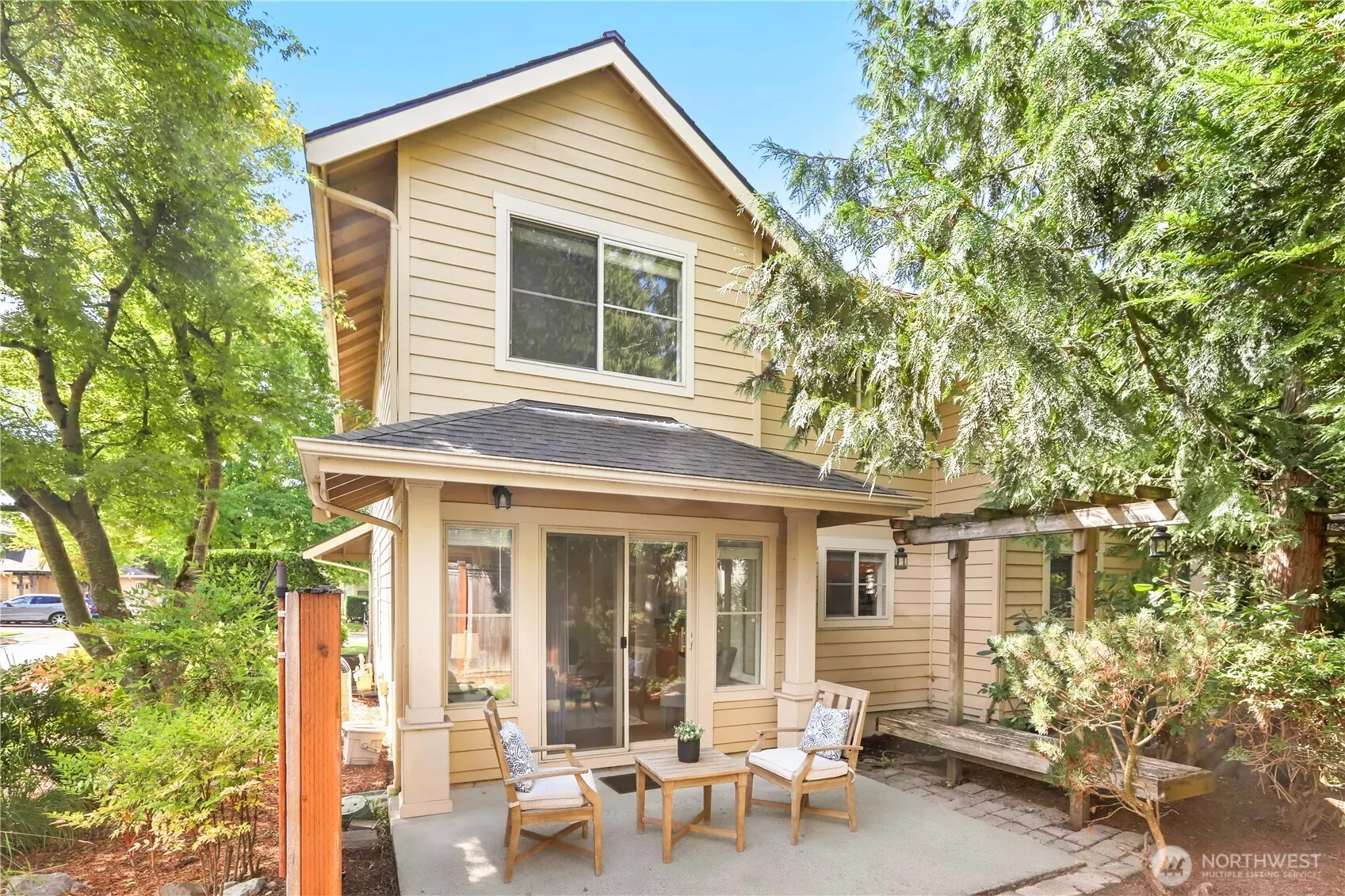 9135 161st Place NE, Redmond, WA 98052