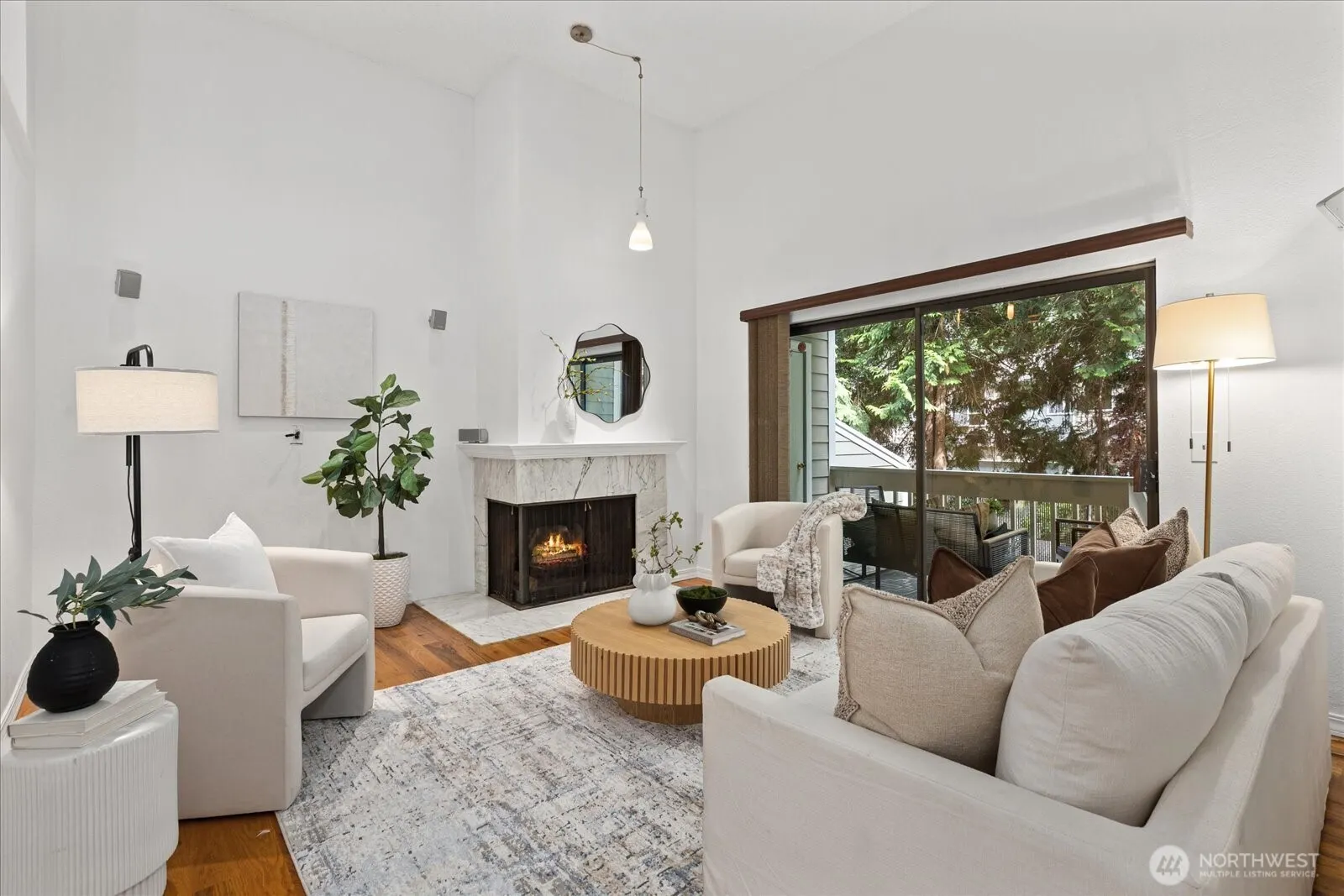 10016 NE 124th Place #108, Kirkland, WA 98034