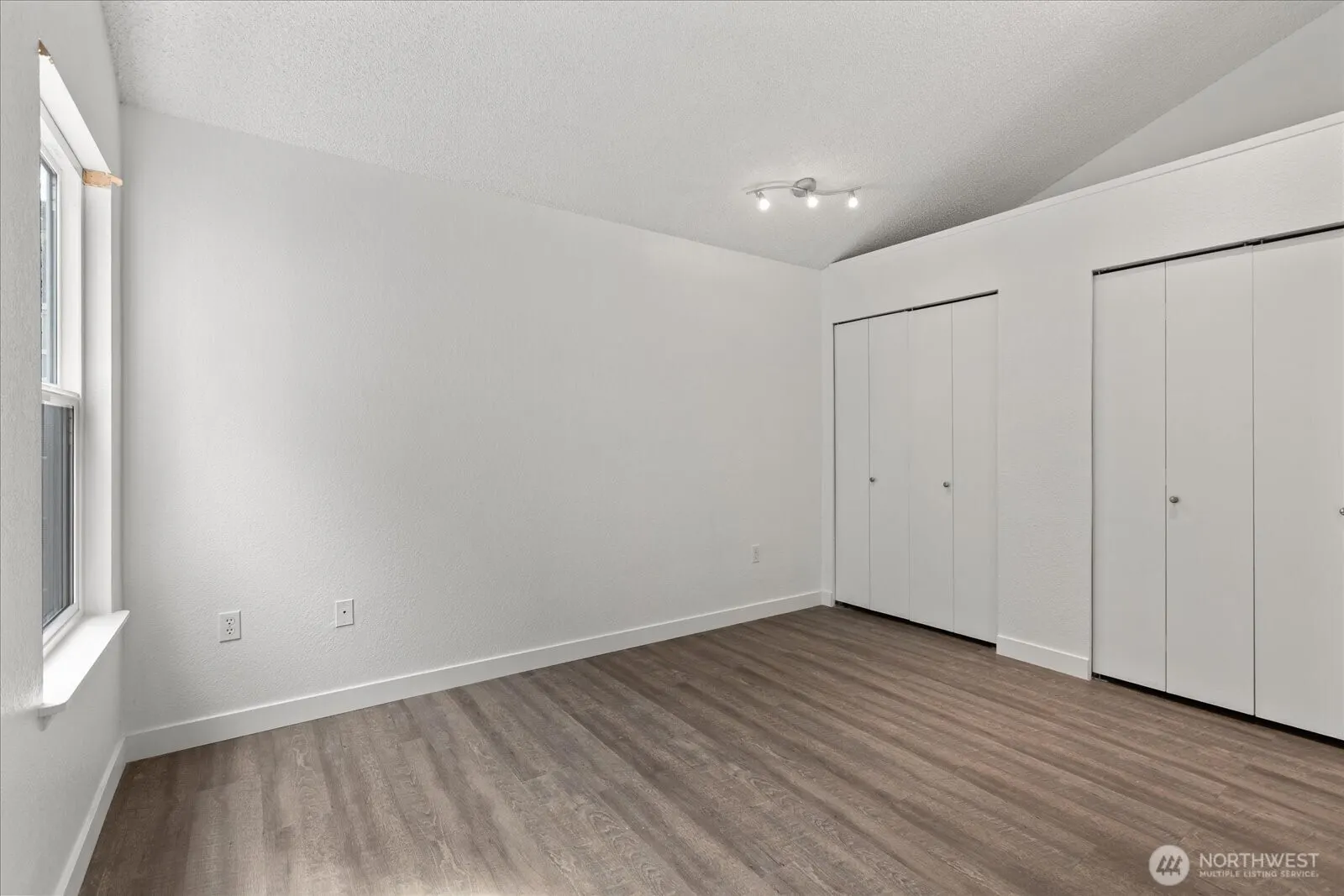 10016 NE 124th Place #108, Kirkland, WA 98034