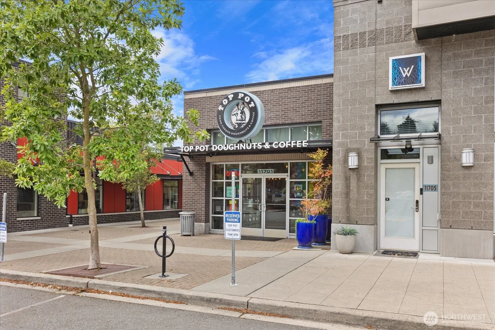 10016 NE 124th Place #108, Kirkland, WA 98034