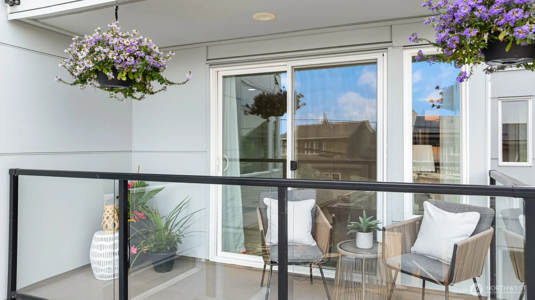 1512 California Avenue SW #202, Seattle, WA 98116