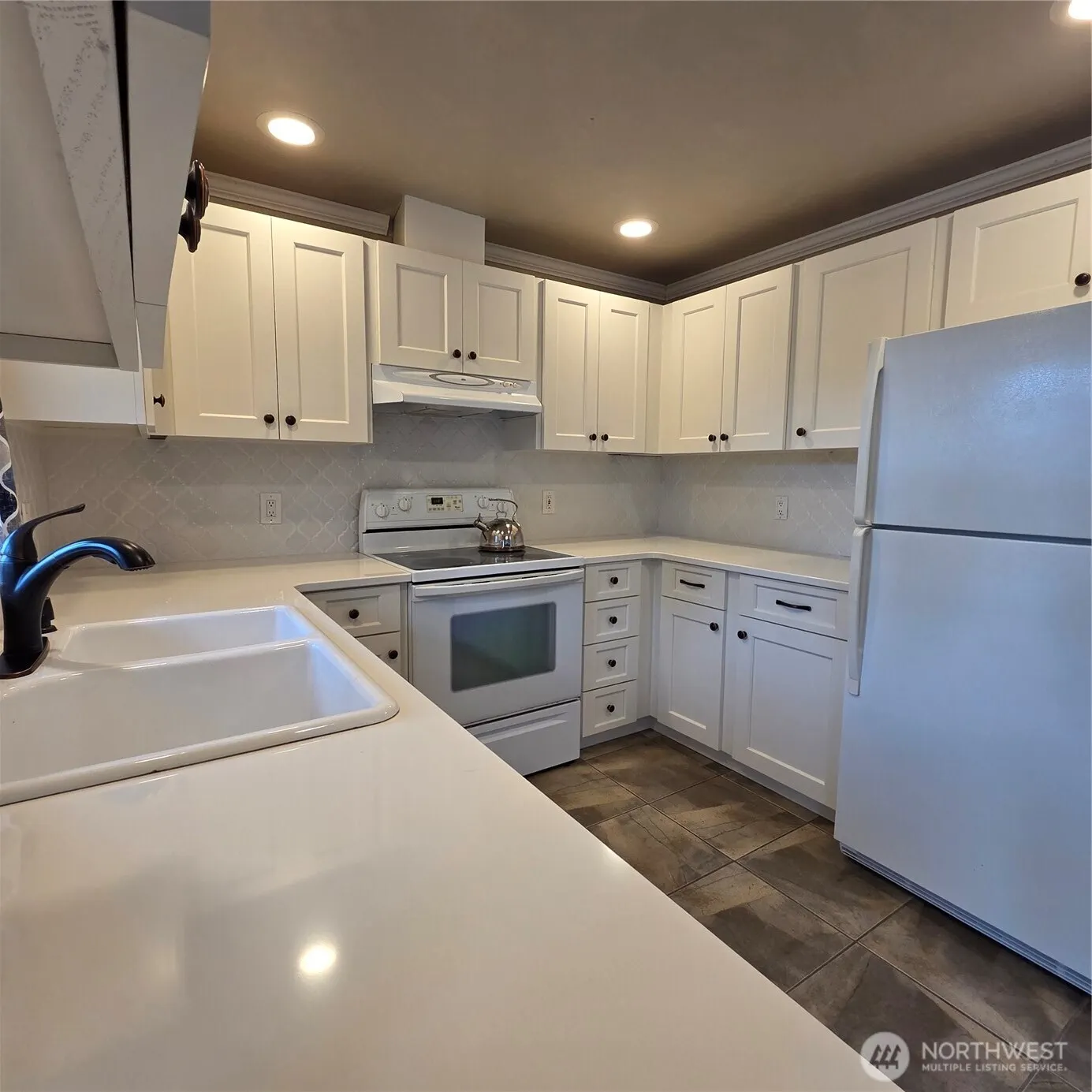 15708 Admiralty Way #C, Lynnwood, WA 98087
