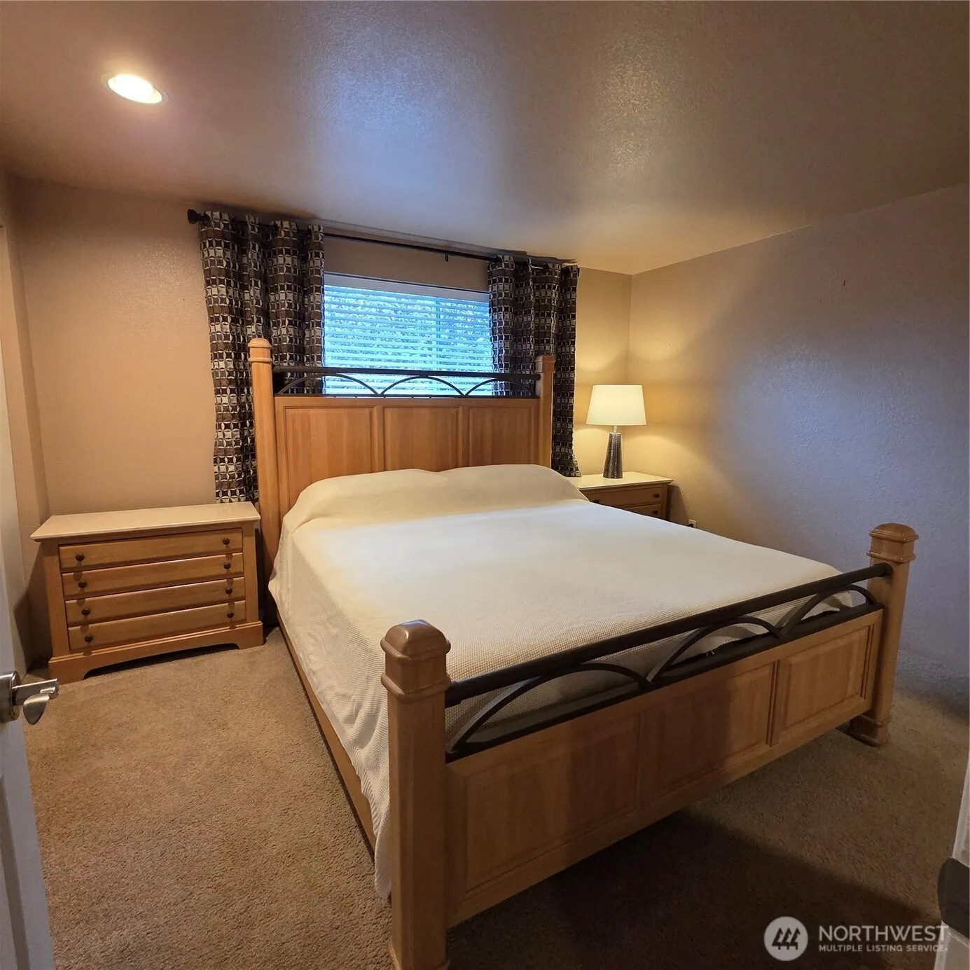 15708 Admiralty Way #C, Lynnwood, WA 98087