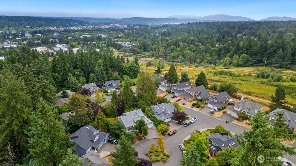 9306 138th Court NE, Redmond, WA 98052
