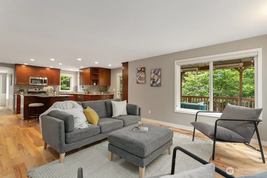 9306 138th Court NE, Redmond, WA 98052