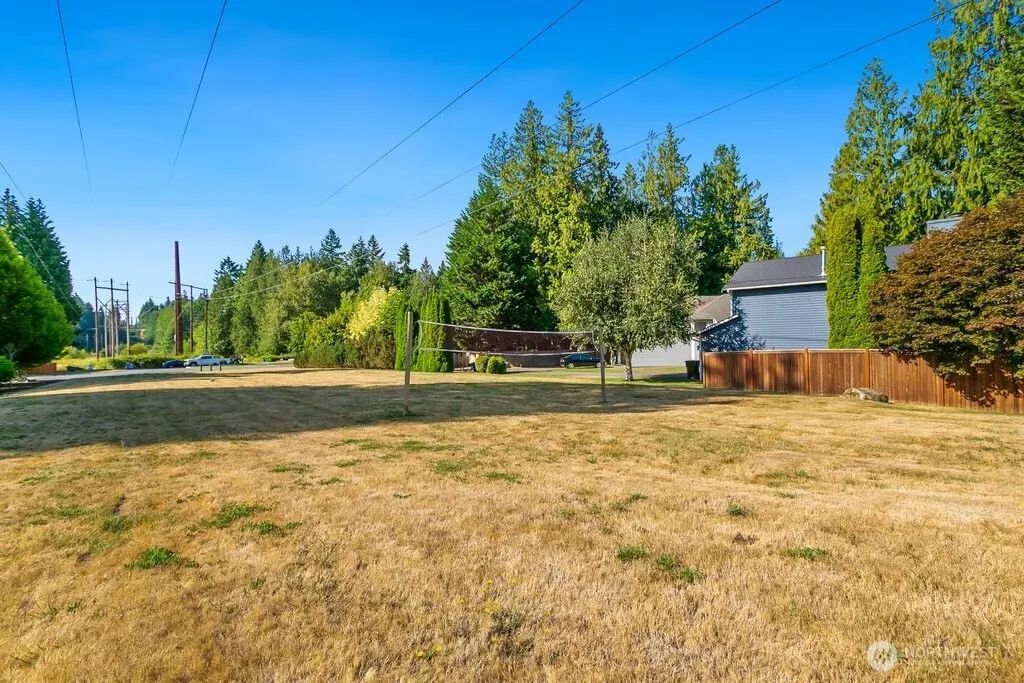 9306 138th Court NE, Redmond, WA 98052