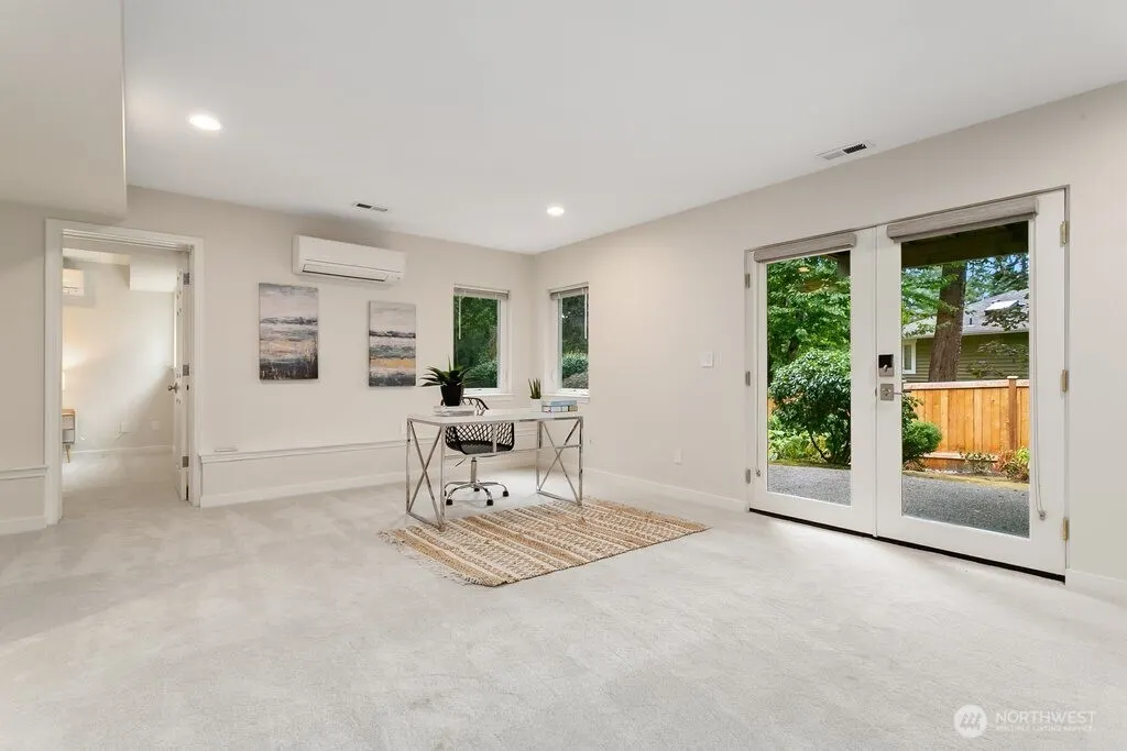 9306 138th Court NE, Redmond, WA 98052